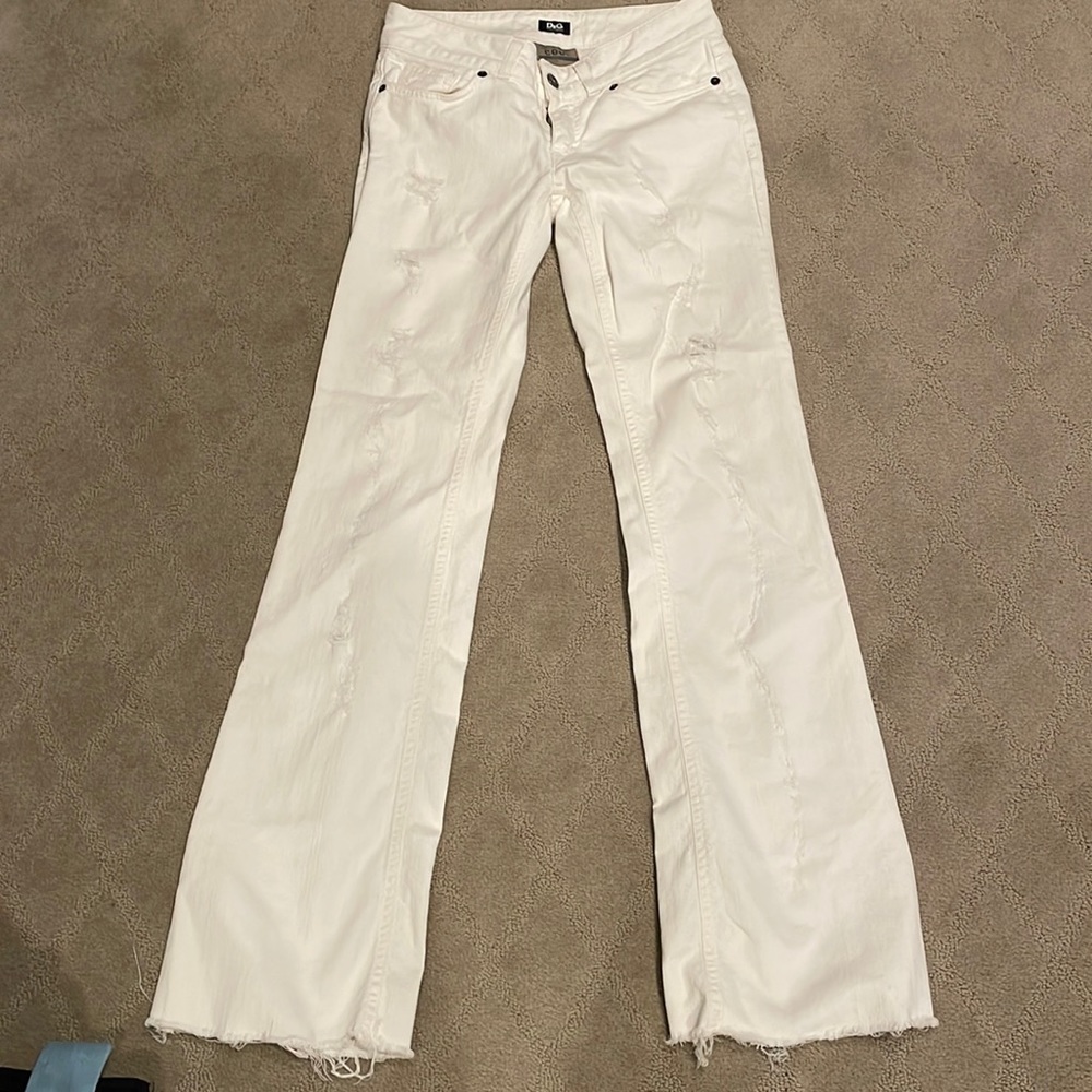 Dolce & Gabbana white distressed jeans in size 25
